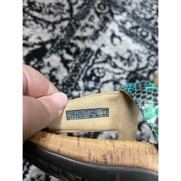 Vionic Viviana Sandals Women's Size 8 WIDE - Picture 8 of 8